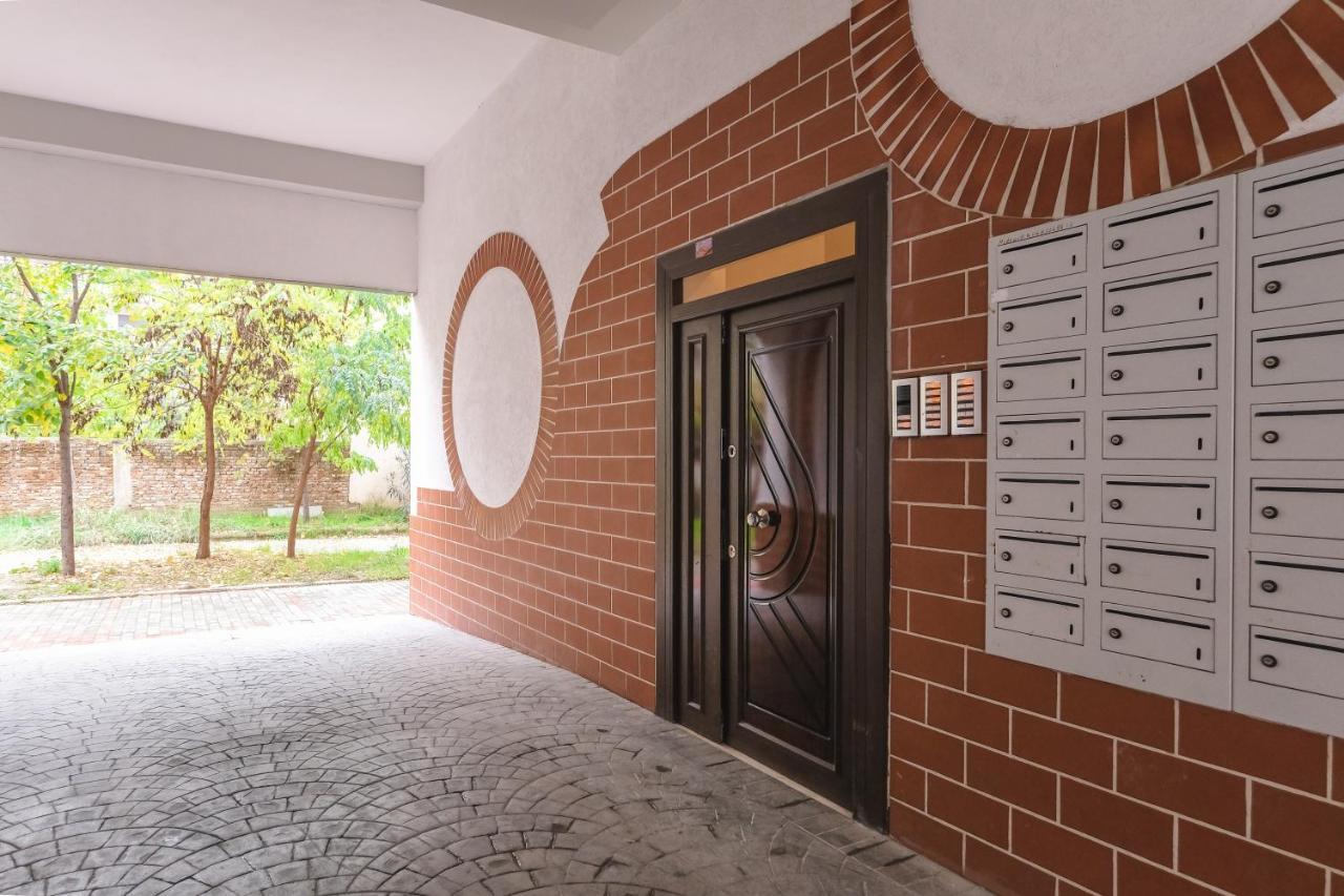 Two Steps Apartments 2 Tirana Exterior foto